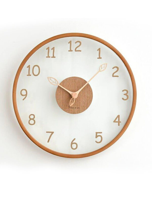 Wooden clock - Elegance and simplicity